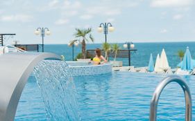 Hotel Eskada Beach